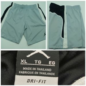 Nike Jordan | Men's Dri Fit Gray Black Basketball Shorts XL